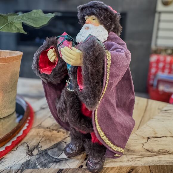 Vintage Old World Santa in Brown Faux Fur & Plum Clothtique-Like Hat & Cape 10"H - Picture 6 of 8